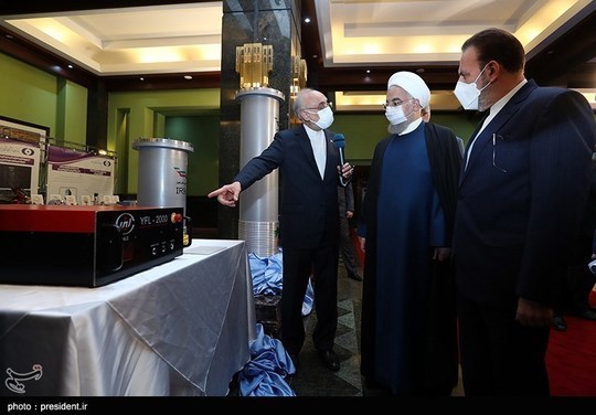 رونمایی و بازدید رئیس جمهور از نمایشگاه دستاوردهای سازمان انرژی اتمی ایران