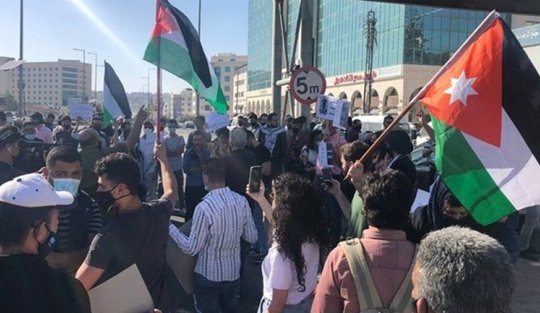 تظاهرات در اردن به نشانه همبستگی با قدس، همزمان با تشدید تجاوزات صهیونیست‌ها در این شهر مقدس