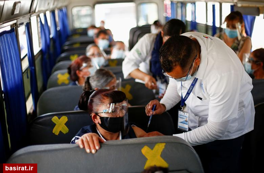 تزریق اتوبوسی واکسن کرونا به کارگران یک کارخانه در مکزیک 