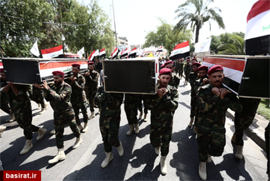تشییع شهدای «الحشد الشعبی» در میان انبوه مردم عراق با سر دادن شعار مرگ بر آمریکا و مرگ بر اسرائیل