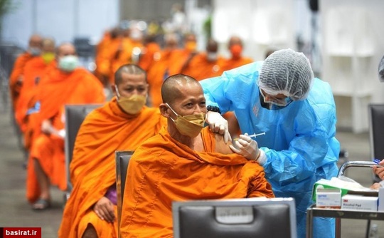 تزریق واکسن کرونا به بودائیان در بانکوک-تایلند