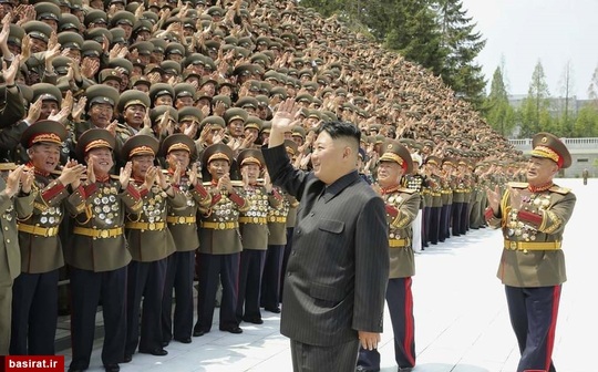 کیم جونگ اون، رهبر کره شمالی در کارگاه فرماندهان و افسران ارتش  کره در پیونگ یانگ