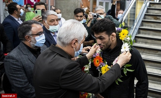 مراسم استقبال از حسن یزدانی دارنده مدل طلای قهرمانی جهان در فرودگاه امام خمینی (ره)
