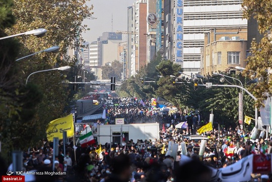 حضور گسترده مردم در مراسم یوم‌الله ۱۳ آبان - تهران