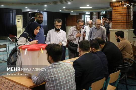 انتخابات مرحله دوم ریاست جمهوری در مسجد لولاگر