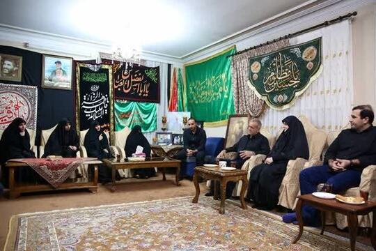 رئیس‌جمهور منتخب مردم ایران در دیدار با خانواده شهید سلیمانی