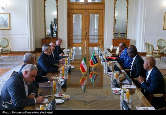 دیدار«رونالد لامولا»، وزیر امور خارجه آفریقای جنوبی با «علی باقری کنی» سرپرست وزارت خارجه