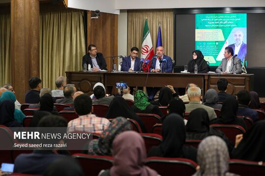 نشست وزیر کار با فعالین اجتماعی و مدیران سازمان‌های مردم‌نهاد