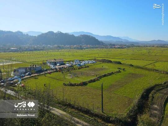 مسابقه فوتبال دوستانه، جمعه در زمین فوتبال روستای لیالمان شهرستان لاهیجان برگزار شد. این زمین فوتبال پس از انتشار و دیده شدن عکس مسابقه در آن، مورد توجه جیانی اینفانتینو رئیس فدراسیون جهانی فوتبال قرار گرفت به شهرت جهانی