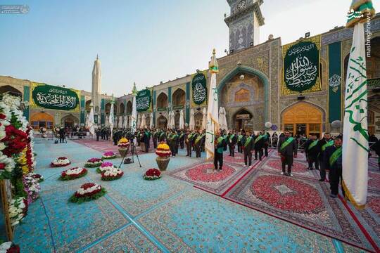 به مناسبت فرا رسیدن ۱۱ شعبان المعظم و ولادت شاهزاده علی اکبر علیه‌السلام خادمان در حرم مطهر علوی مراسم جشن به پا کردند.