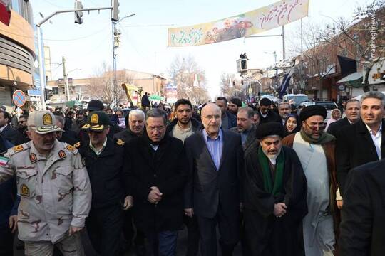 محمد باقر قالیباف رئیس مجلس شورای اسلامی در جمع مردم ارومیه در راهپیمایی ۲۲ بهمن شرکت کرد.