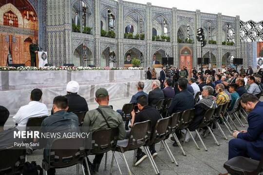نخستین سالگرد شهادت آیت‌الله سید ابراهیم رئیسی، هشتمین رئیس‌جمهور مردمی و یاران وی عصر روز پنجشنبه ۲۵ اردیبهشت‌ماه در میدان آئینی امام حسین (علیه‌السلام) تهران با حضور پرشکوه مردم برگزار شد.