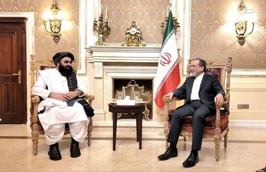 دیدار و گفتگوی سرپرست وزارت خارجه افغانستان با عراقچی