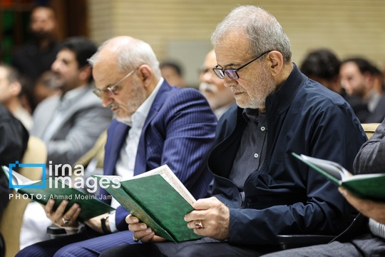 مراسم ترحیم مادر «سید مهدی طباطبایی» معاون ارتباطات و اطلاع‌رسانی دفتر رئیس جمهور، بعد از ظهر دوشنبه با حضور «مسعود پزشکیان» رئیس جمهور، برخی از اعضای هیأت دولت چهاردهم و مقامات کشوری و لشکری در مسجد نور تهران برگزار شد.