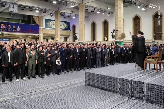 مراسم نخستین سالگرد رئیس‌جمهور شهید سیّدابراهیم رئیسی و شهدای پرواز اردیبهشت روز سه‌شنبه ۳۰ اردیبهشت با سخنرانی حضرت آیت‌الله خامنه‌ای رهبر انقلاب اسلامی در حسینیه امام خمینی(ره) برگزار شد.