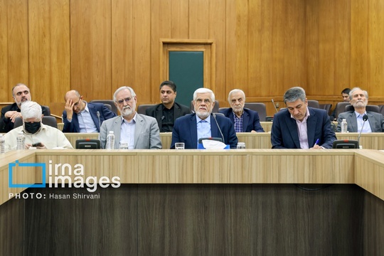 هشتمین مجمع عمومی وزرای ادوار، عصر سه شنبه  با حضور «محمدرضا عارف» معاون اول رئیس جمهور برگزار شد