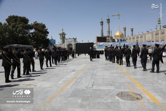 هم‌زمان با سالروز شهادت نهمین اختر تابناک امامت و ولایت حضرت جوادالائمه(ع) دسته عزاداری خادمان حرم حضرت معصومه(س) صبح سه‌شنبه ۶ خرداد برگزار شد.