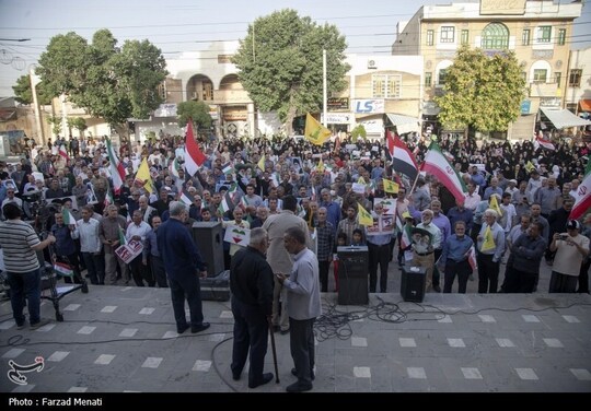 اجتماع مردم کرمانشاه در حمایت از نیروهای مسلح و عملیات بشارت فتح