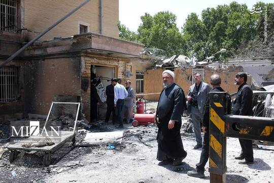 جمعی از نمایندگان مجلس شورای اسلامی روز دوشنبه ۹ تیر از بخش تخریب شده زندان اوین بر اثر حمله رژیم صهیونیستی بازدید کردند.