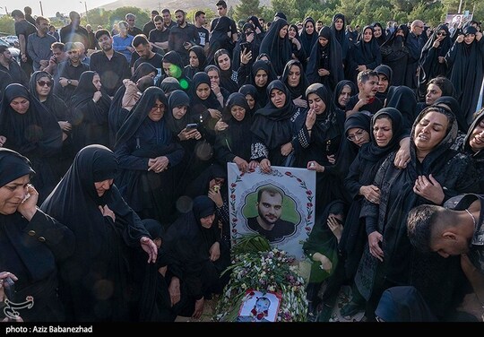 همزمان با عاشورای حسینی، در جریان پاکسازی منطقه از مواد منفجره به‌جامانده از تهاجم رژیم صهیونیستی در جنگ تحمیلی ۱۲ روزه در خرم‌آباد، پاسدار رشید اسلام علی بازگیر و پاسدار رشید اسلام سیدحسین موسوی به خیل شهدا پیوستند