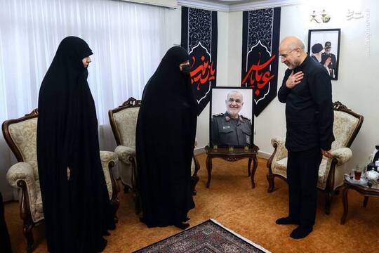 حضور قالیباف در منزل سپهبد شهید حسین سلامی فرمانده فقید سپاه پاسداران
