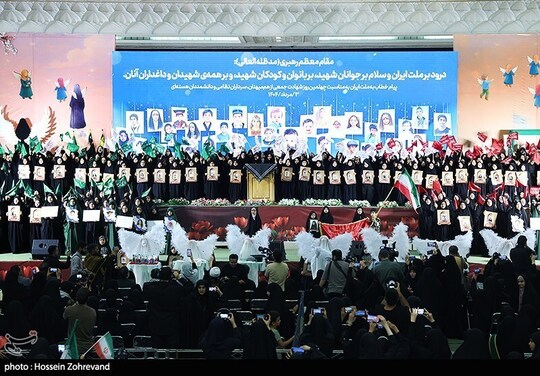 اجتماع بزرگ گرامیداشت ۱۱۰ شهید زن و کودک دفاع مقدس ۱۲ روزه تهران بزرگ با عنوان «لشکر فرشتگان ایران» در سالروز شهادت ریحانه‌الحسین حضرت فاطمه صغری (رقیه خاتون) در مصلی امام خمینی رحمه‌الله‌علیه تهران برگزار شد.