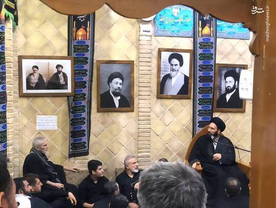 روضه اربعین در بیت امام خمینی در نجف اشرف با مداحی حاج منصور ارضی و سخنرانی حجت الاسلام سید علی خمینی برگزار شد.