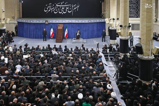مراسم عزاداری سالروز شهادت حضرت امام علی‌بن‌موسی‌الرضا علیه‌السلام صبح روز یکشنبه ۲ شهریور در حسینیه‌ی امام خمینی(ره) با حضور و سخنرانی امام خامنه‌ای رهبر انقلاب اسلامی برگزار شد.
