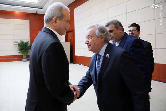 دیدار دبیرکل سازمان ملل متحد با رئیس جمهور در حاشیه نشست سازمان همکاری شانگهای