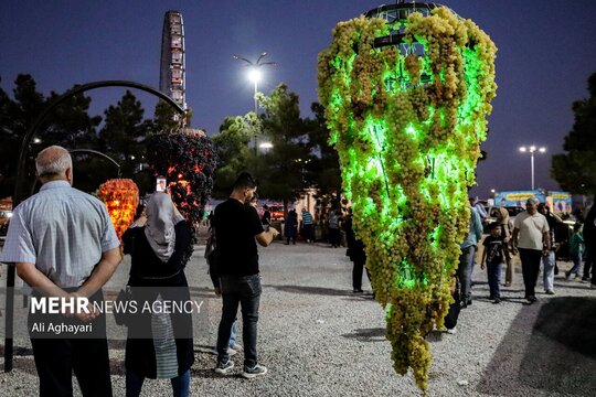 هشتمین جشنواره ملی انگور از ۲۱ تا ۳۱ شهریورماه در دهکده ساحلی چی چست ارومیه برگزار می‌شود.