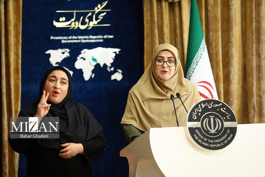 نشست خبری فاطمه مهاجرانی سخنگوی دولت صبح روز سه‌شنبه (۱ مهر۱۴۰۴) با حضور اصحاب رسانه برگزار شد.