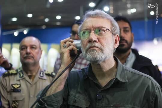 علی لاریجانی دبیر شورای عالی امنیت ملی امروز چهارشنبه ۲ مهر ماه به مناسبت هفته دفاع مقدس از باغ موزه‌ی ملی انقلاب اسلامی و دفاع مقدس بازدید کرد.