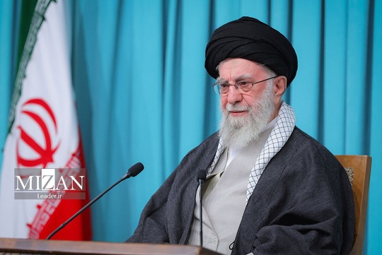 همزمان با هفته دفاع مقدس و همچنین آغاز سال تحصیلی جدید، حضرت آیت‌الله خامنه‌ای رهبر انقلاب اسلامی امشب با مردم سخن گفتند.
