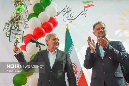 جشن غنچه‌ها صبح شنبه ۱۲ مهر ۱۴۰۴ با حضور علیرضا کاظمی وزیر آموزش و پرورش در دبستان دخترانه شهید رستمی و میرشفیعی شهر قدس برگزار شد.