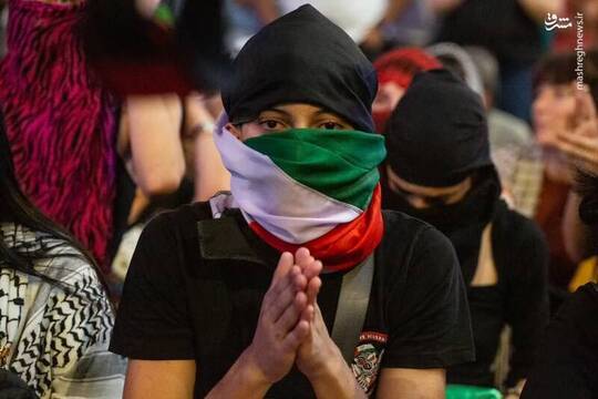 اهالی اسپانیا در شهر مادرید در حمایت از مردم مظلوم فلسطین و غزه و در محکومیت جنگ ویرانگر و گرسنگی در این باریکه دست به تظاهرات گسترده زدند.