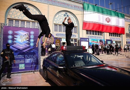 بیست‌ودومین نمایشگاه بین‌المللی تجهیزات پلیسی، ایمنی و امنیتی ایپاس 2025 دوشنبه 21 مهر در مصلای امام خمینی (ره) تهران آغاز به کار کرد.