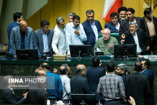 نشست علنی صبح امروز سه شنبه ۲۲ مهر ۱۴۰۴ مجلس شورای اسلامی به ریاست محمدباقر قالیباف رئیس قوه مقننه رأس ساعت ۸ و ۱۸ دقیقه و با حضور ۲۳۲ نفر از نمایندگان برگزار شد.