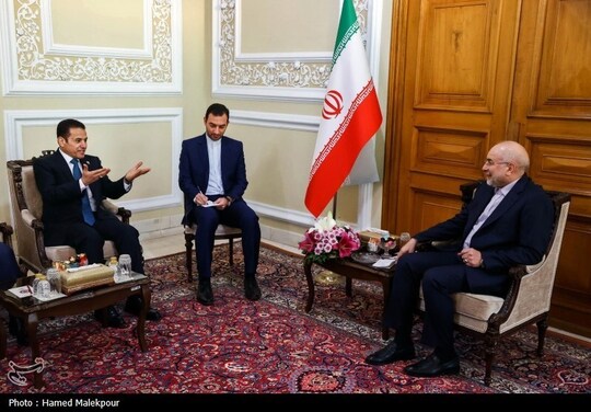 قاسم الاعرجی مشاور امنیت ملی عراق و هئیت همراه با محمدباقر قالیباف رئیس مجلس شورای اسلامی دیدار و گفت‌وگو کردند.