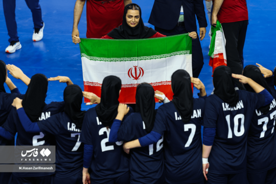 تیم ملی هندبال دختران ایران با برتری پرگل ۴۳ بر ۲۶ برابر هند در پنجمین دیدار خود از سومین دوره بازیهای آسیایی جوانان ۲۰۲۵ بحرین، عنوان قهرمانی این رقابتها را پیش از پایان مرحله نهایی قطعی کرد.