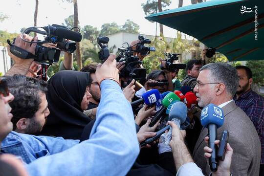 جلسه پرسش و پاسخ اعضای هیات دولت با خبرنگاران با حضور تعدادی از وزرای دولت در نهاد ریاست جمهوری برگزار شد.