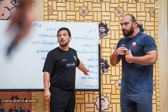 تمرینات تیم ملی کشتی آزاد بزرگسالان در سالن شهید مصطفی صدرزاده برگزار شد.