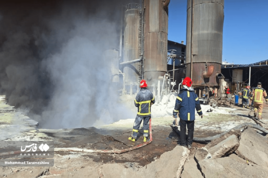 آتش‌سوزی در شرکت پالایش نفت پارسیان واقع در شهرک صنعتی جنت‌آباد ایوانکی که بعدازظهر امروز رخ داد، یک فوتی و سه مصدوم بر جای گذاشت.