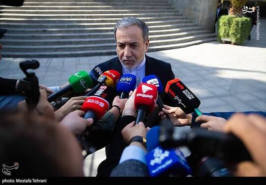 جلسه پرسش و پاسخ اعضای هیات دولت با خبرنگاران، با حضور تعدادی از وزرای دولت در نهاد ریاست جمهوری برگزار شد.