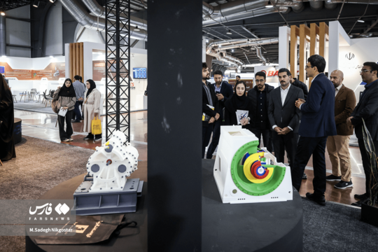 شانزدهمین نمایشگاه بین المللی فناوری نانو بیش از 120 شرکت داخلی، محصولات و تجهیزات دارای تأییدیه نانو را عرضه کرده‌اند.