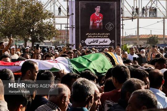 تشییع پیکر زنده‌یاد صابر کاظمی در آق قلا