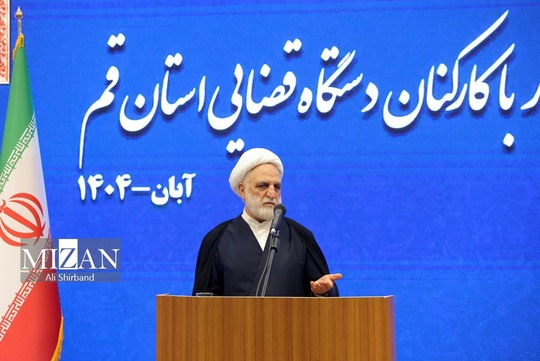 حجت‌الاسلام والمسلمین محسنی اژه‌ای در جریان چهل و ششمین سفر استانی خود از بدو تصدی ریاست دستگاه قضا، صبح روز پنجشنبه در سفری غیررسمی به همراه هیئت عالی قضایی وارد استان قم شد.