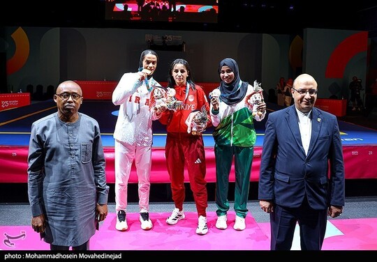 ووشوکاران ایران با درخشش در بازی های کشورهای اسلامی صاحب 4 مدال طلا، یک‌ نقره و یک برنز شدند. در ادامه رقابت های ووشوی بازی های کشورهای اسلامی در ریاض عربستان، ورزشکاران ایران صاحب 4 مدال طلا، یک نقره و یک برنز شدند.