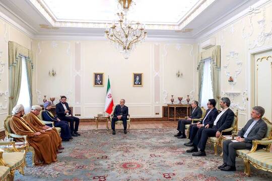 تسلیم استوارنامه سفیر کشور عمان به رئیس جمهور