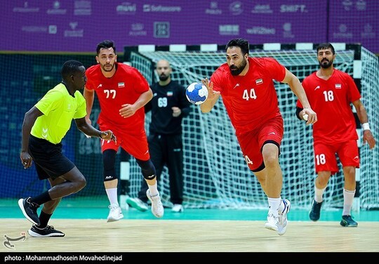 تیم ملی هندبال ایران در سومین و آخرین دیدار خود از دور گروهی مسابقات هندبال بازی‌های کشورهای اسلامی 2025 ریاض، به مصاف امارات رفتند و با نتیجه 25 بر 28 شکست خورد