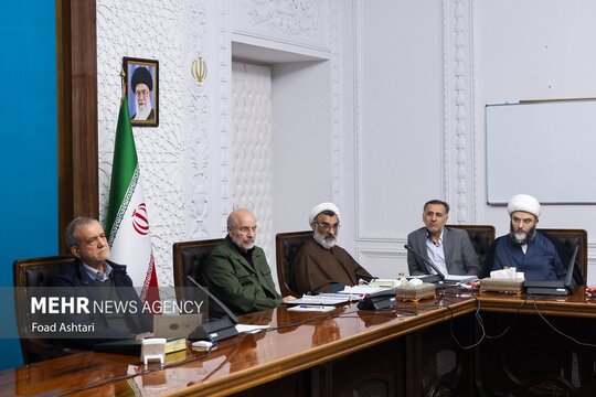 جلسه شورای عالی انقلاب فرهنگی